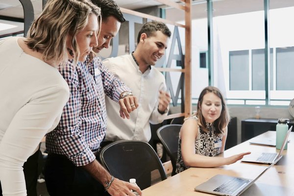Comment gérer les projets efficacement : méthodes, stratégies et conseils